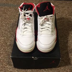 Air Jordan V “Fire Red” AJ 5